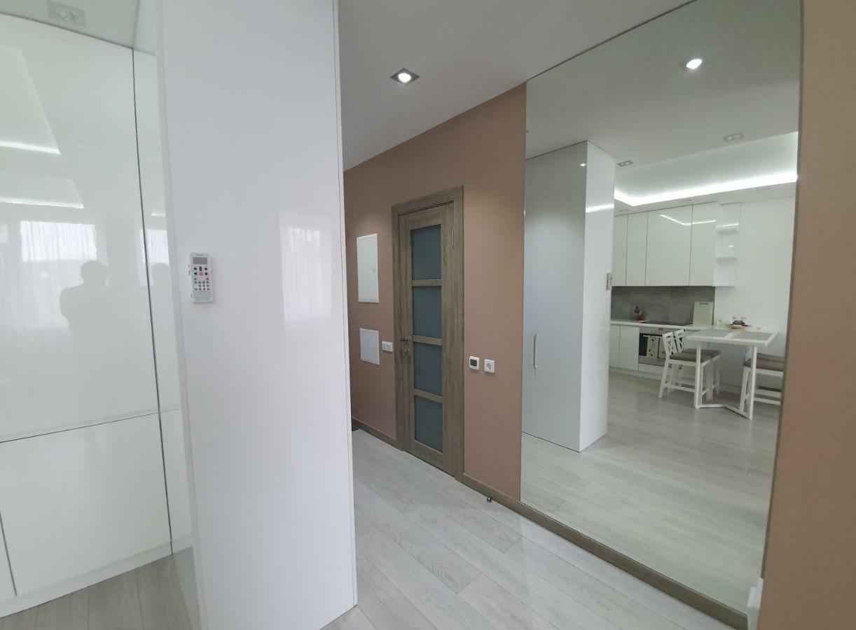 Luxapartment Kiew Exterior foto